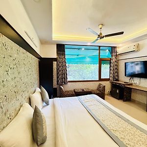 Hotel Satwah Home Stay Just 10 Minute Away Form Nizamuddin Railway Station